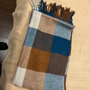 Authentic Scottish 100% Sheep’s wool plaid scarf